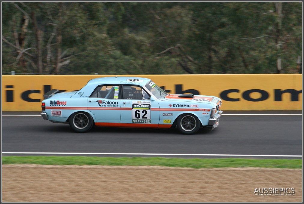 V8 Supercar shots from Bathurst 2011 : Doug Westwood