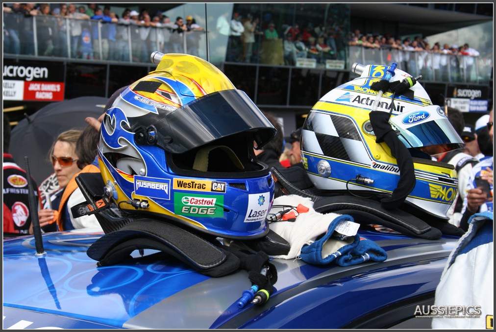 V8 Supercar shots from Bathurst 2011 : Race Helmets